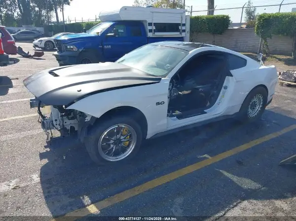 1FA6P8CF4J5138395 2018 FORD MUSTANG - Image 2