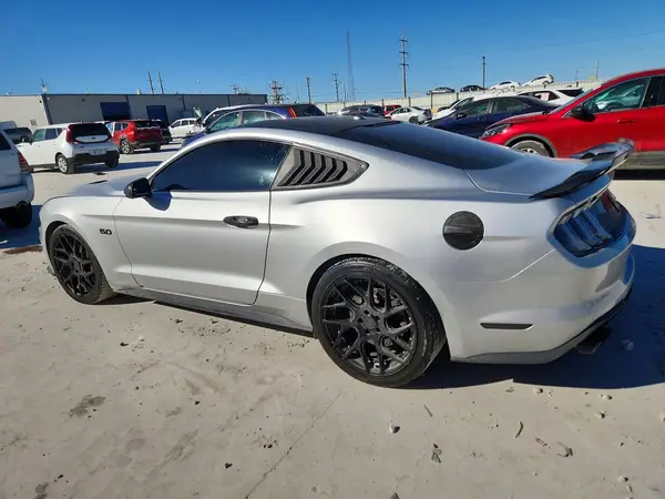 1FA6P8CF4K5118570 2019 FORD MUSTANG - Image 2