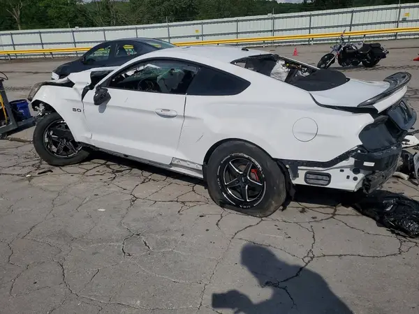 1FA6P8CF4K5151763 2019 FORD MUSTANG - Image 2