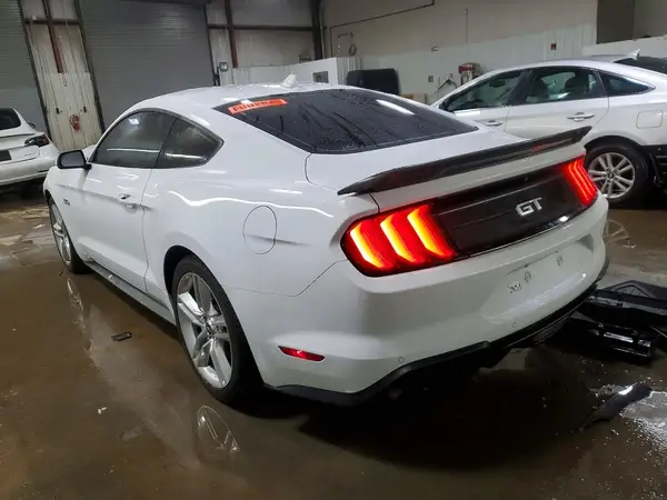 1FA6P8CF4M5135100 2021 FORD MUSTANG - Image 2