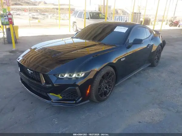 1FA6P8CF4R5425845 2024 FORD MUSTANG - Image 2
