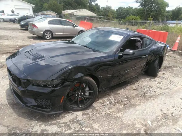 1FA6P8CF4S5400563 2025 FORD MUSTANG - Image 2