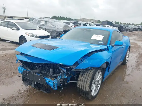 1FA6P8CF4S5413975 2025 FORD MUSTANG - Image 2