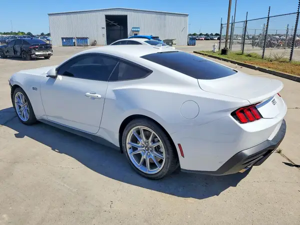 1FA6P8CF4T5404856 2026 FORD MUSTANG - Image 2