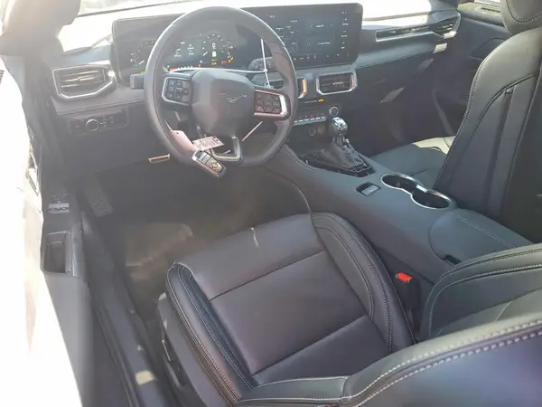 1FA6P8CF4T5404856 2026 FORD MUSTANG - Image 8