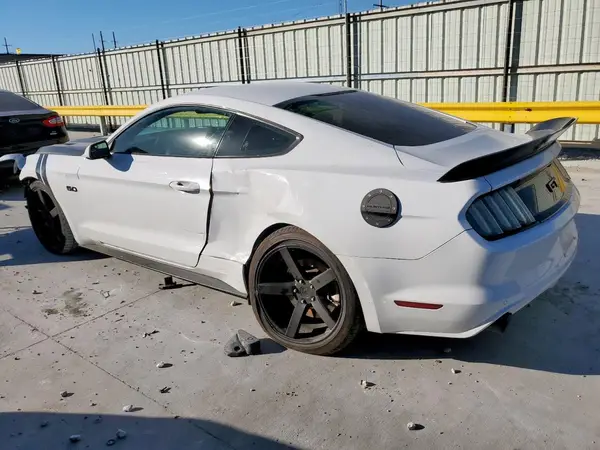 1FA6P8CF5G5256965 2016 FORD MUSTANG - Image 2