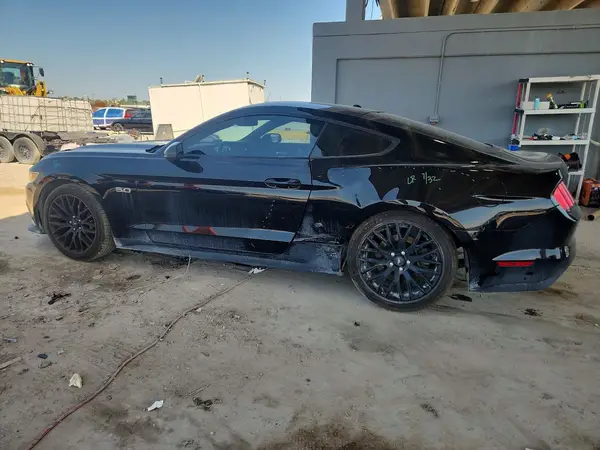 1FA6P8CF5H5230271 2017 FORD MUSTANG - Image 2