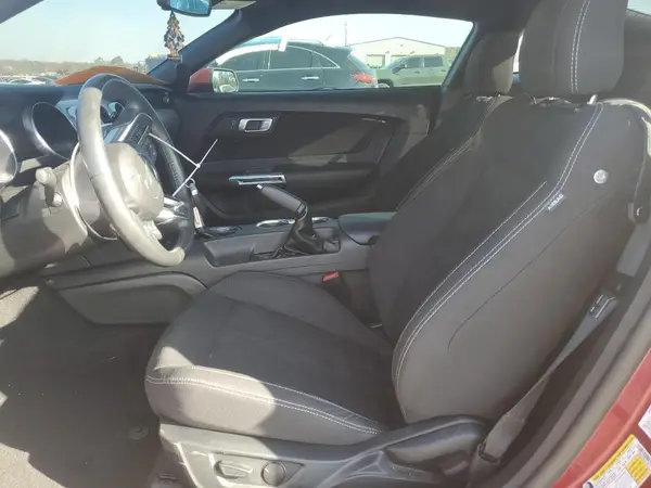 2020 FORD MUSTANG auction photo 7