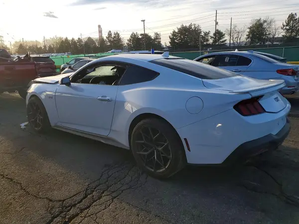 1FA6P8CF5R5410397 2024 FORD MUSTANG - Image 2