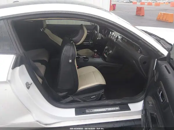 2016 FORD MUSTANG IAAI lot 45369855 auction photo 5