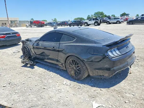 1FA6P8CF6H5208229 2017 FORD MUSTANG - Image 2