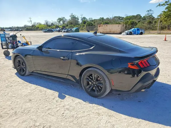 1FA6P8CF6R5409985 2024 FORD MUSTANG - Image 2