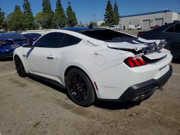 1FA6P8CF6R5410943 2024 FORD MUSTANG - Image 2