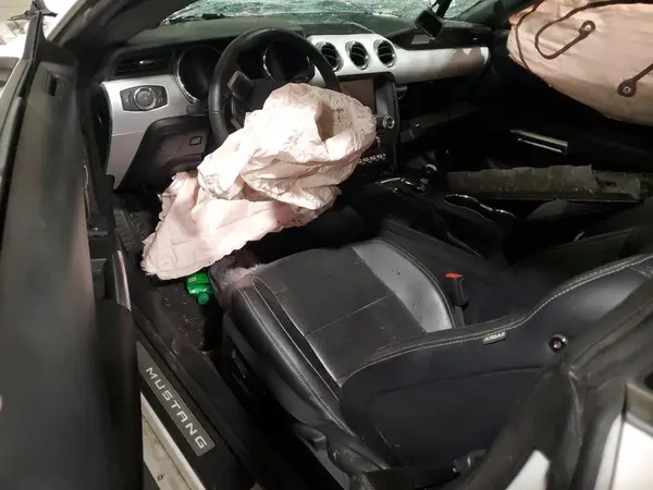 1FA6P8CF7H5207719 2017 FORD MUSTANG - Image 8