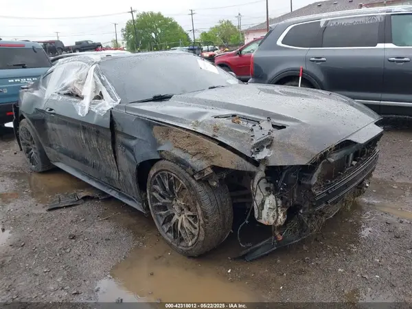 1FA6P8CF7H5301745 2017 FORD MUSTANG - Image 1