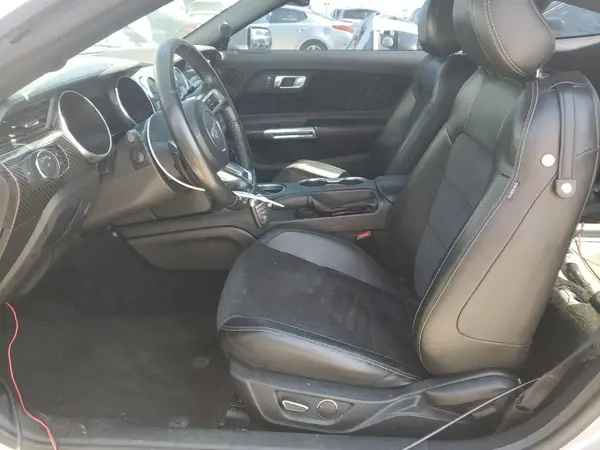 2018 FORD MUSTANG auction photo 7