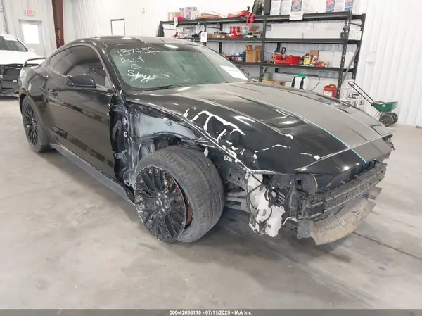 1FA6P8CF7J5137452 2018 FORD MUSTANG - Image 1