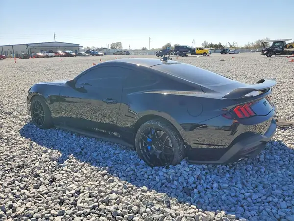 1FA6P8CF7R5428495 2024 FORD MUSTANG - Image 2