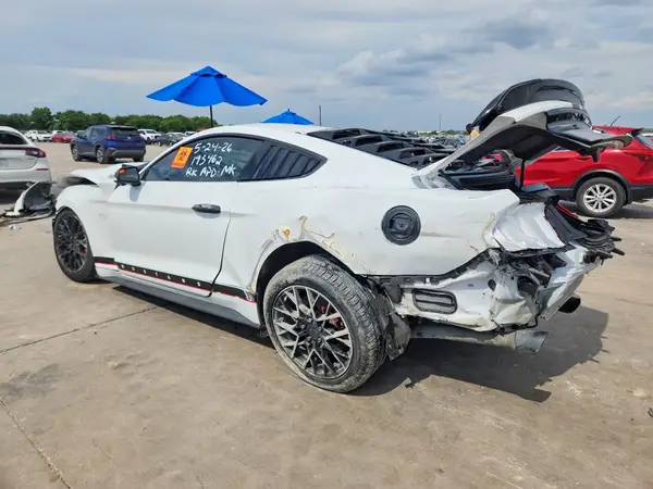 1FA6P8CF8G5260279 2016 FORD MUSTANG - Image 2