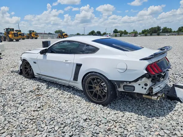 1FA6P8CF8G5332114 2016 FORD MUSTANG - Image 2