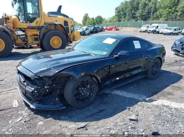 1FA6P8CF8H5208328 2017 FORD MUSTANG - Image 2