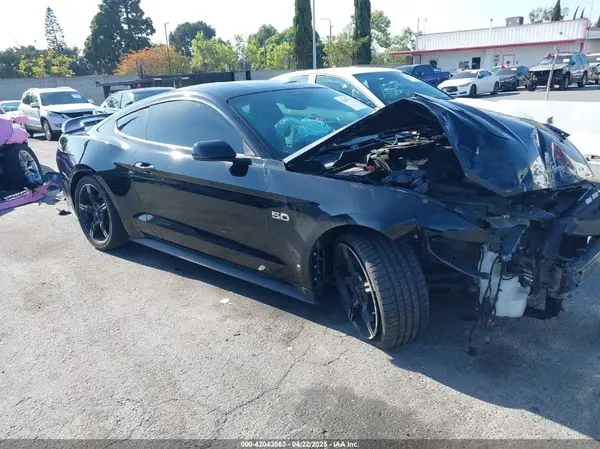 1FA6P8CF8H5210452 2017 FORD MUSTANG - Image 1