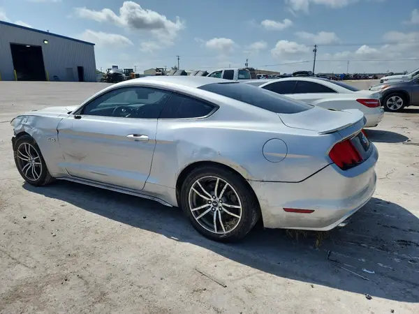 1FA6P8CF8H5213433 2017 FORD MUSTANG - Image 2