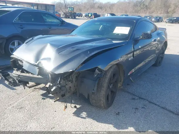 1FA6P8CF8H5246707 2017 FORD MUSTANG - Image 2