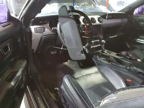 1FA6P8CF8H5257173 2017 FORD MUSTANG - Image 8