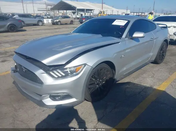 1FA6P8CF8H5330574 2017 FORD MUSTANG - Image 2