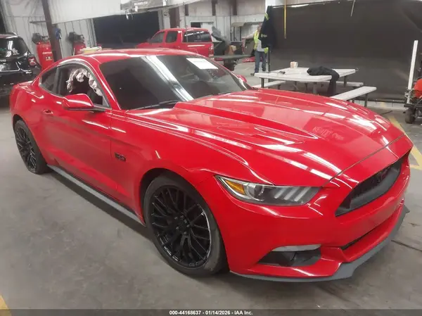 1FA6P8CF8H5330817 2017 FORD MUSTANG - Image 1