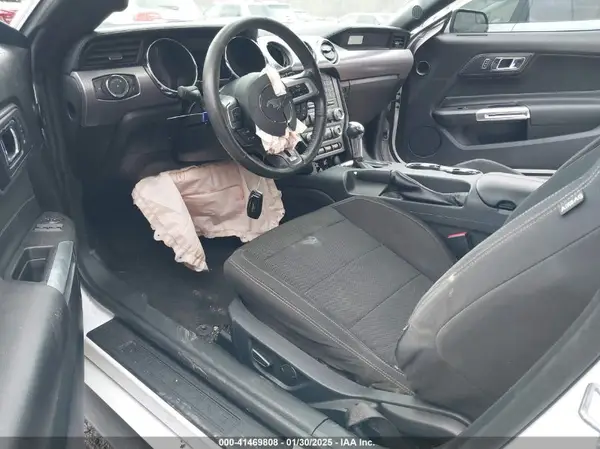 1FA6P8CF8H5332597 2017 FORD MUSTANG - Image 8