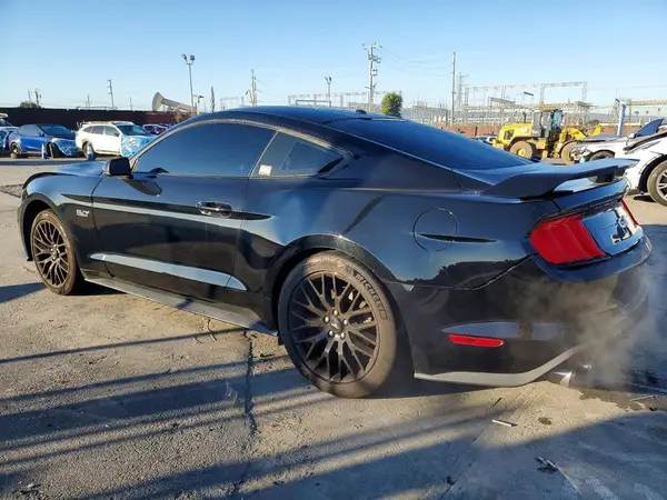 1FA6P8CF8J5105013 2018 FORD MUSTANG - Image 2