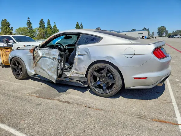 1FA6P8CF8K5138949 2019 FORD MUSTANG - Image 2