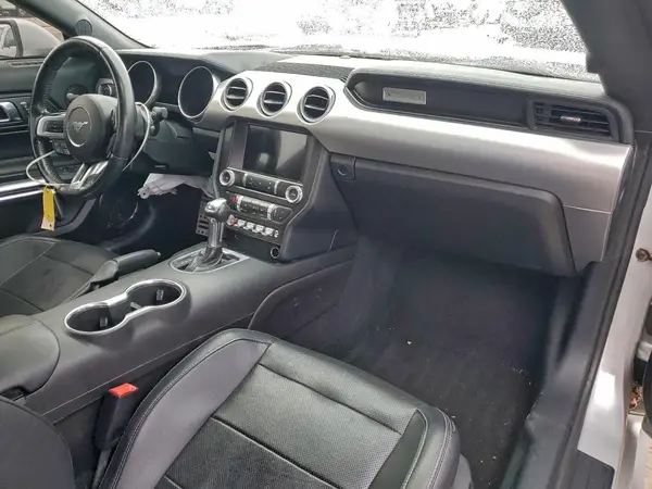 1FA6P8CF8K5161924 2019 FORD MUSTANG - Image 8