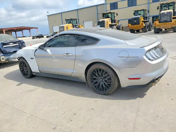 1FA6P8CF8L5169748 2020 FORD MUSTANG - Image 2