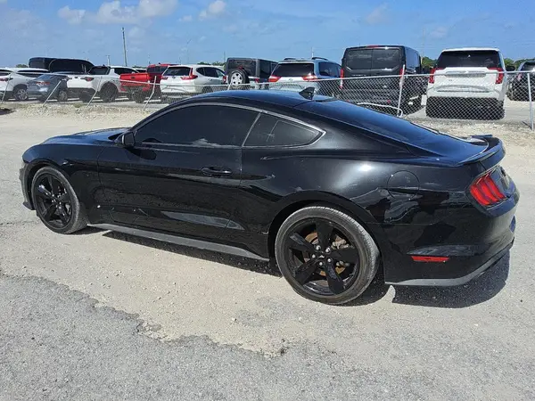 1FA6P8CF8M5147413 2021 FORD MUSTANG - Image 2