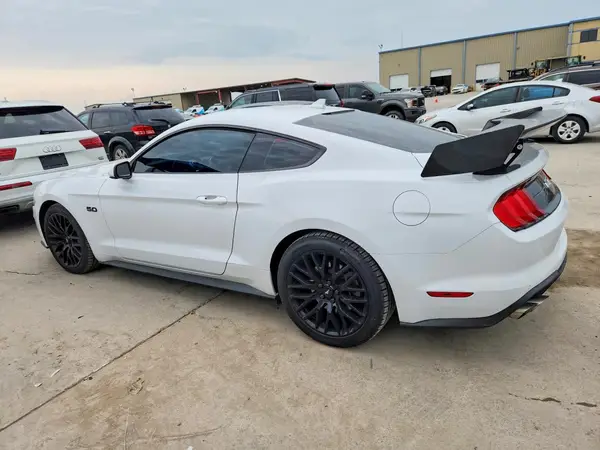 1FA6P8CF8N5136302 2022 FORD MUSTANG - Image 2