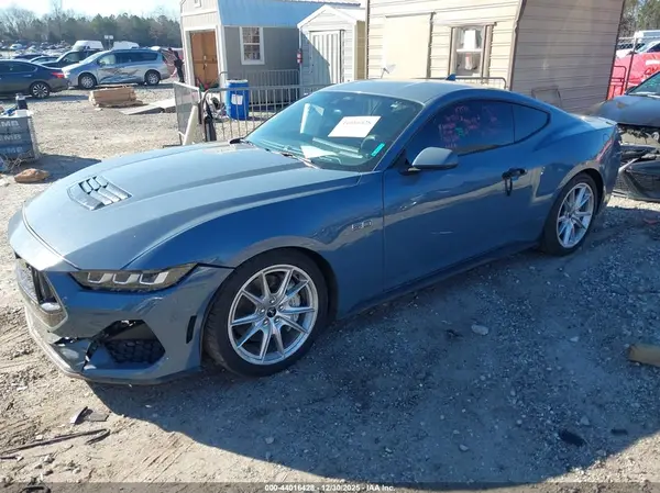1FA6P8CF8R5418879 2024 FORD MUSTANG - Image 2