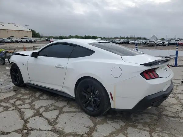 1FA6P8CF8R5428697 2024 FORD MUSTANG - Image 2