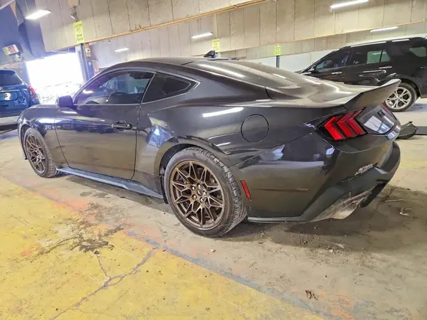 1FA6P8CF8R5429753 2024 FORD MUSTANG - Image 2