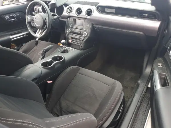 1FA6P8CF9H5226496 2017 FORD MUSTANG - Image 8