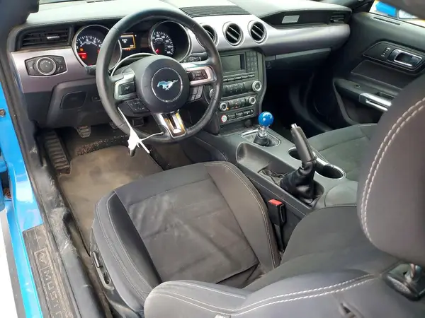 1FA6P8CF9H5239233 2017 FORD MUSTANG - Image 8