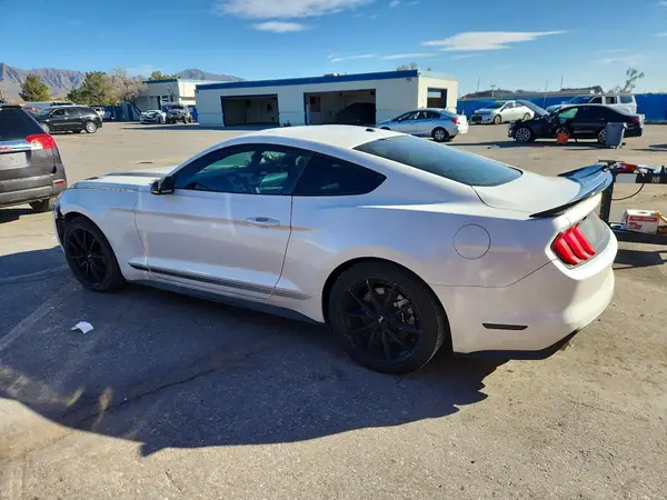 1FA6P8CF9H5320040 2017 FORD MUSTANG - Image 2