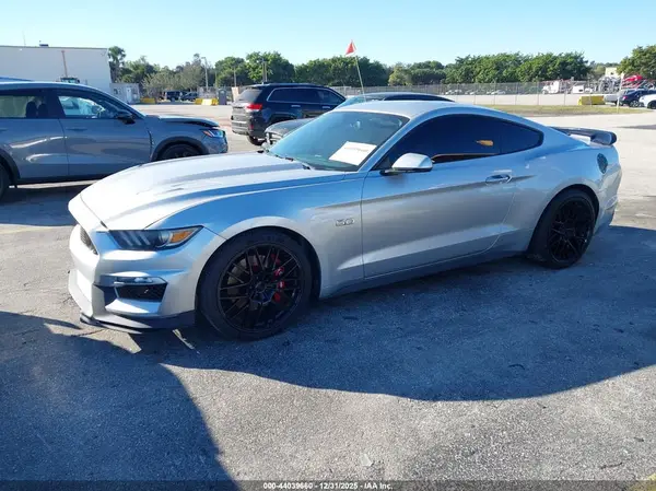 1FA6P8CF9H5323973 2017 FORD MUSTANG - Image 2