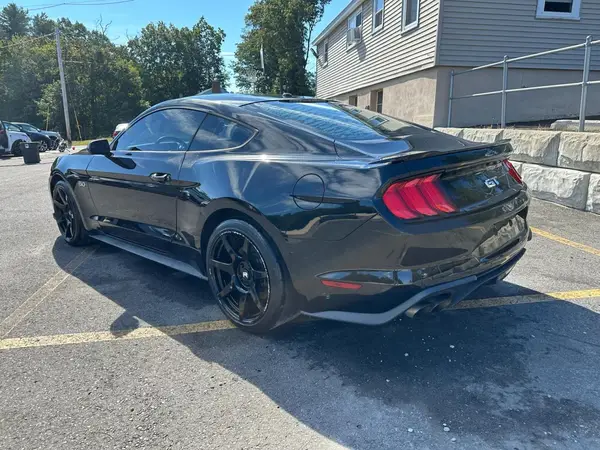 1FA6P8CF9J5102136 2018 FORD MUSTANG - Image 2
