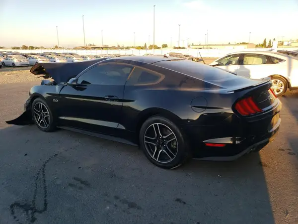 1FA6P8CF9J5117557 2018 FORD MUSTANG - Image 2