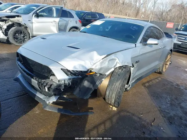 1FA6P8CF9K5186010 2019 FORD MUSTANG - Image 2