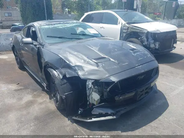 1FA6P8CF9L5187496 2020 FORD MUSTANG - Image 1