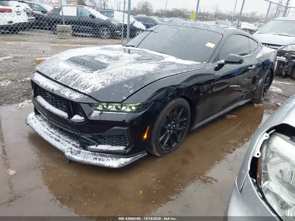 1FA6P8CF9S5411882 2025 FORD MUSTANG - Image 2